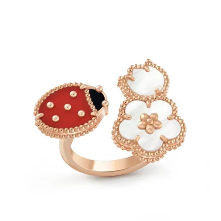 ヴァン クリーフ＆アーペル 指輪