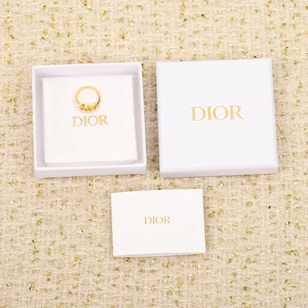 ディオール 指輪