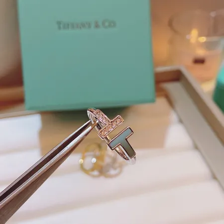 ティファニー 指輪