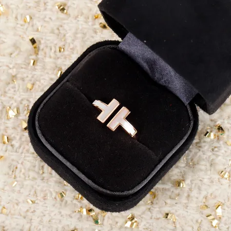 ティファニー 指輪