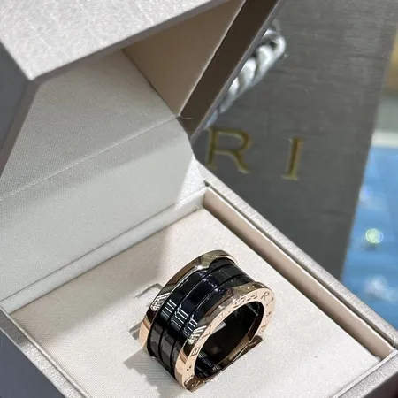 ブルガリ 指輪