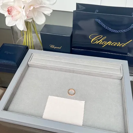 ショパール 指輪