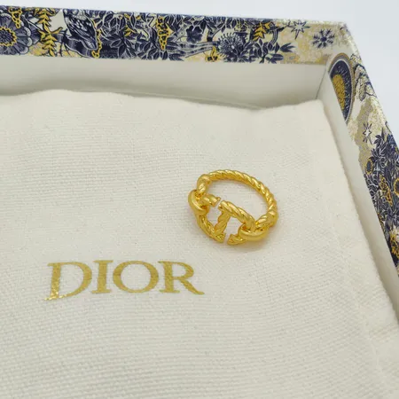 ディオール 指輪