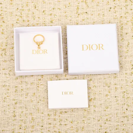 ディオール 指輪