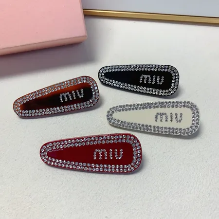 ミュウミュウ ヘアアクセサリー