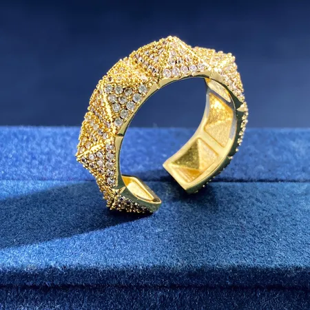 ヴァレンティノ 指輪