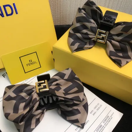 フェンディ ヘアアクセサリー