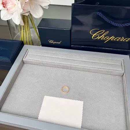 ショパール 指輪