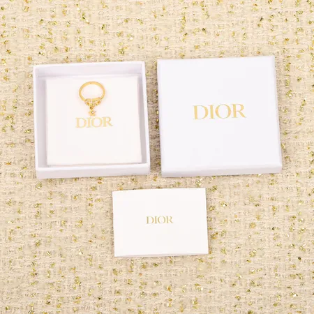 ディオール 指輪