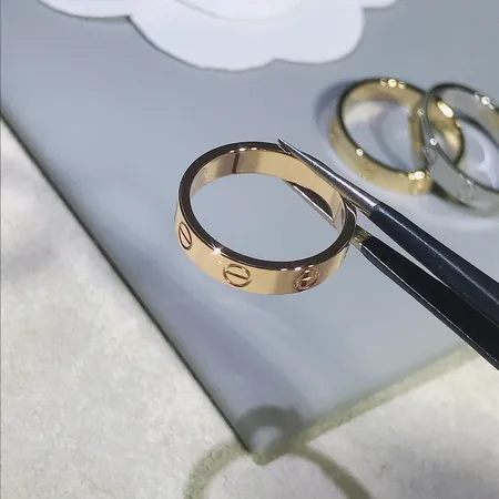 カルティエ 指輪