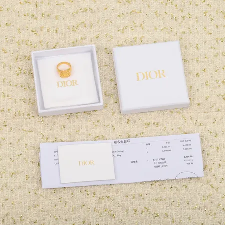 ディオール 指輪