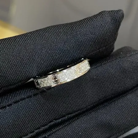 カルティエ 指輪