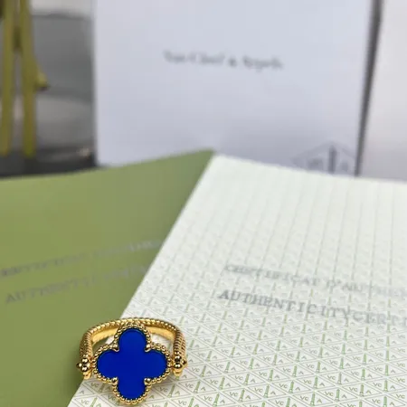 ヴァン クリーフ＆アーペル 指輪