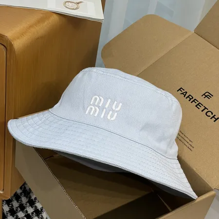 ミュウミュウ 帽子