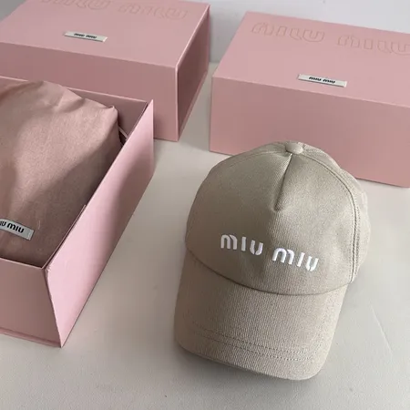 ミュウミュウ 帽子