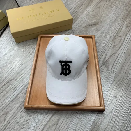 バーバリー ス 帽子