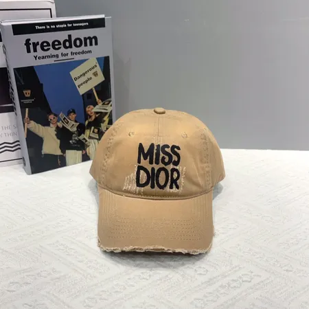 ディオール 帽子