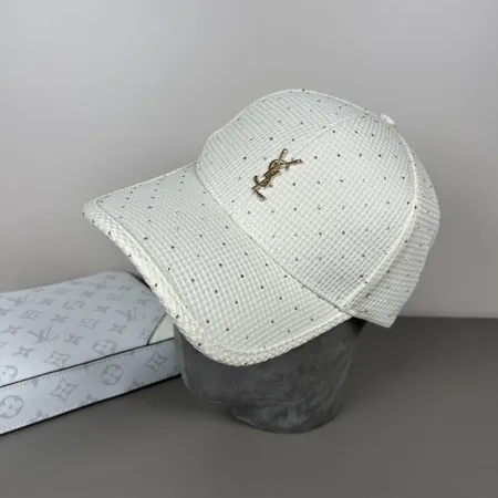 イブサンローラン 帽子