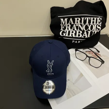 イブサンローラン 帽子