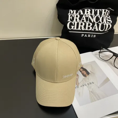 イブサンローラン 帽子