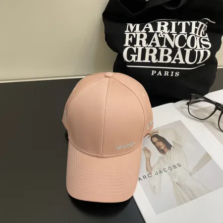 イブサンローラン 帽子