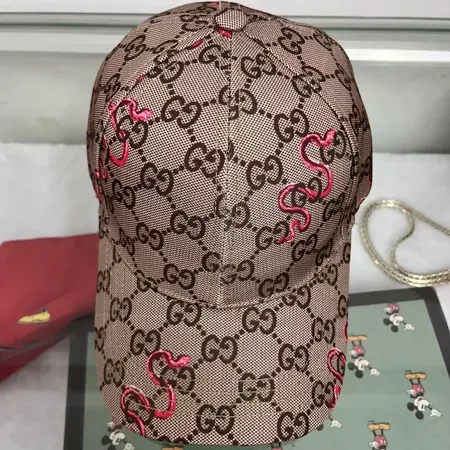 ルイヴィトン 帽子