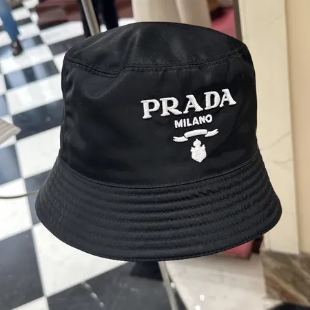 プラダ 帽子