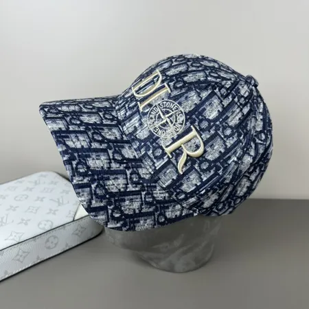 ディオール 帽子