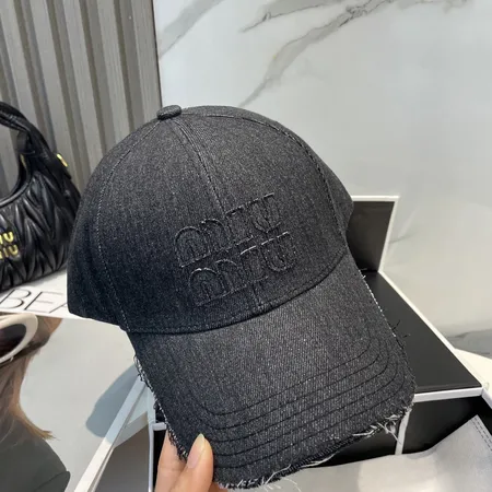 ミュウミュウ 帽子