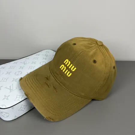 ミュウミュウ 帽子