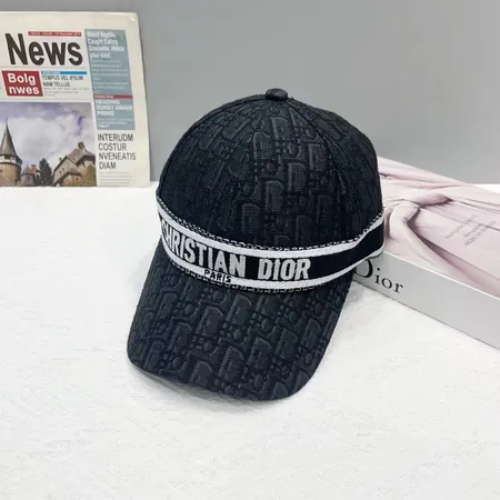 ディオール 帽子