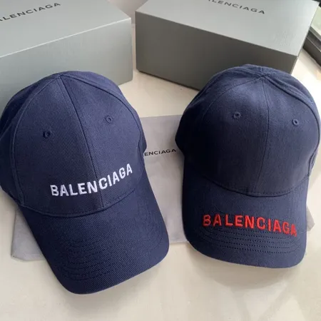 バレンシアガ 帽子