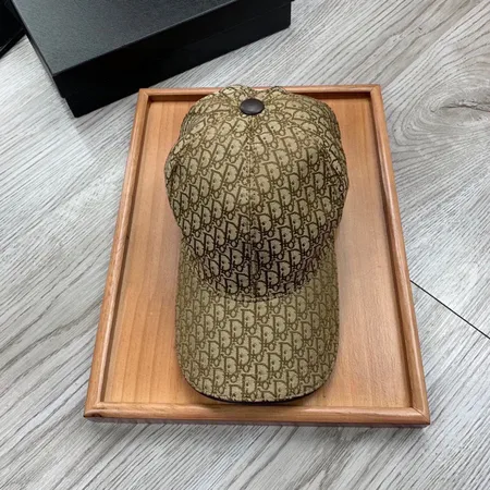 ディオール 帽子