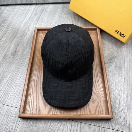 フェンディ 帽子