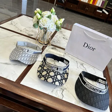 ディオール 帽子