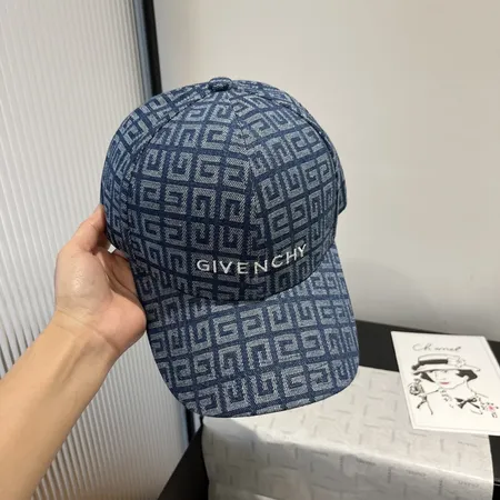 ジバンシィ 帽子