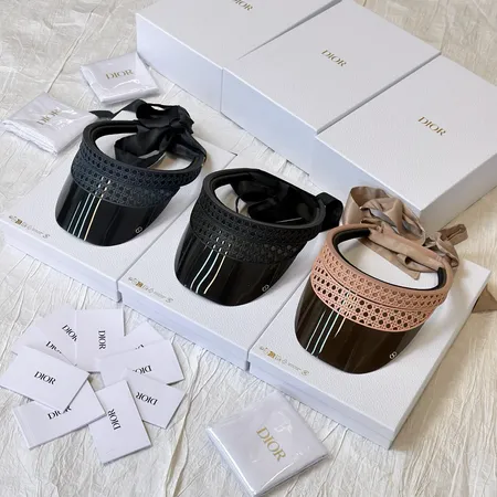 ディオール 帽子