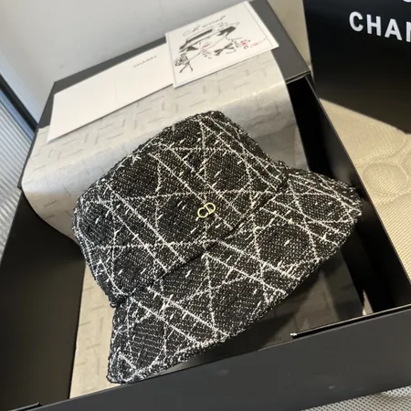 ディオール 帽子