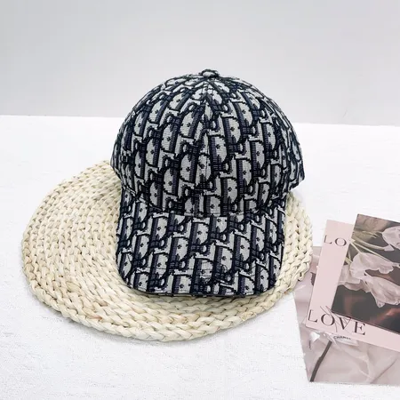 ディオール 帽子