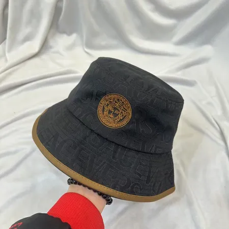 ヴェルサーチ 帽子