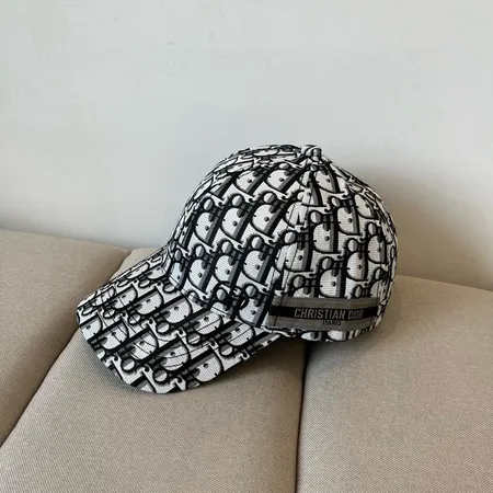 ディオール 帽子