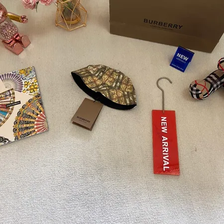 バーバリー ス 帽子