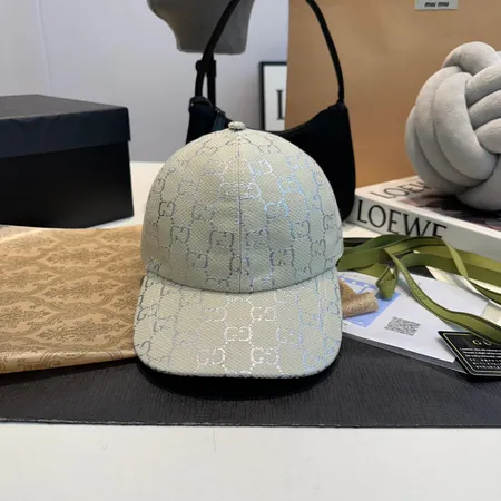 ルイヴィトン 帽子