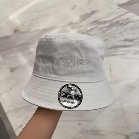 イブサンローラン 帽子