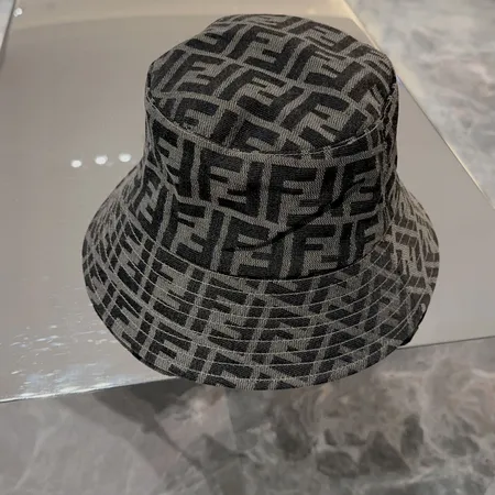 フェンディ 帽子