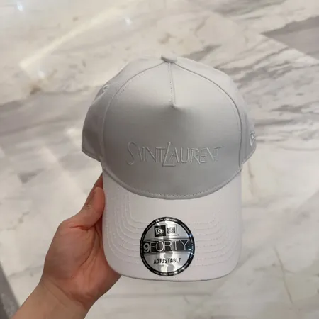 イブサンローラン 帽子