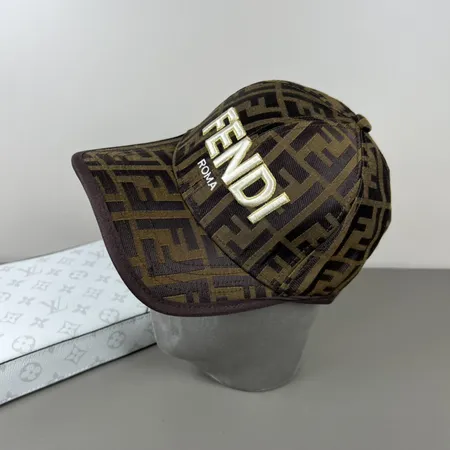 フェンディ 帽子