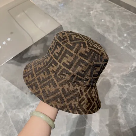 フェンディ 帽子
