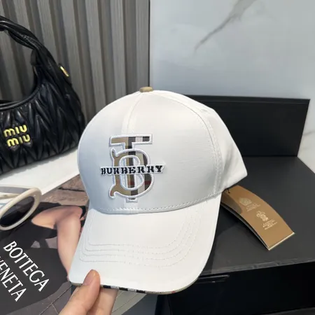 バーバリー ス 帽子