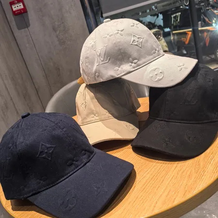 ルイヴィトン 帽子